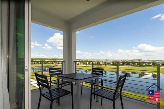 Modern Oasis Condo - Relaxing  View | Near Disney