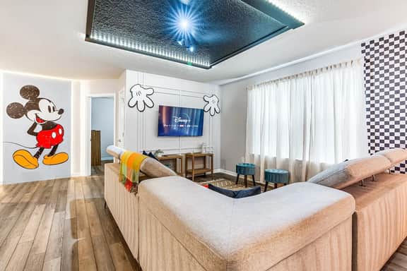 Dino + Gamer Kids Rooms · Private Pool Resort - Image 4