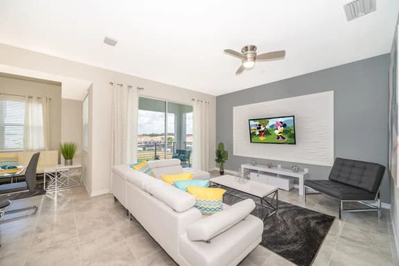 3121-406 · Stylish Apartment with Privilage Location & View